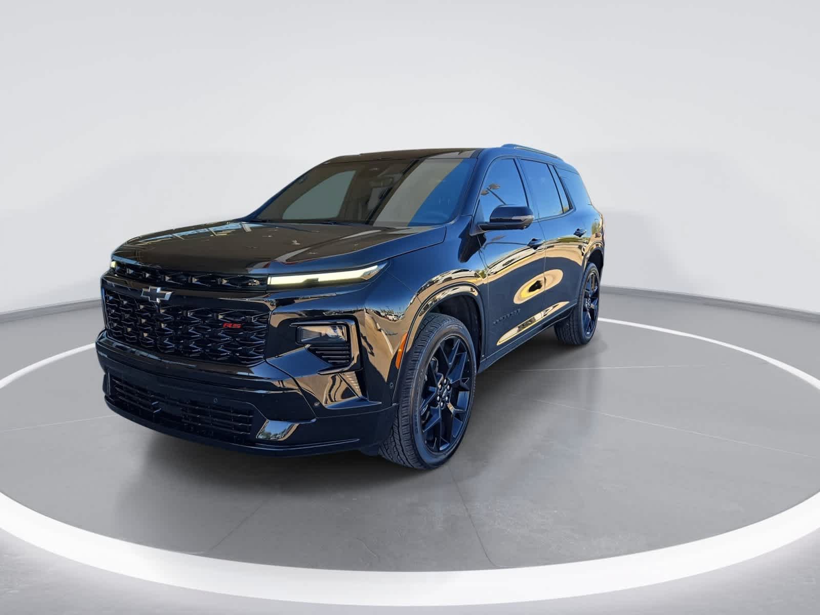 Used 2026 Chevrolet Traverse RS FWD image 4