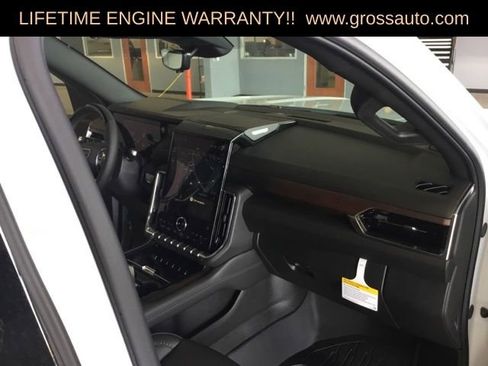 New 2026 GMC Yukon XL Denali w/ Denali Reserve Package AWD/4WD image 37