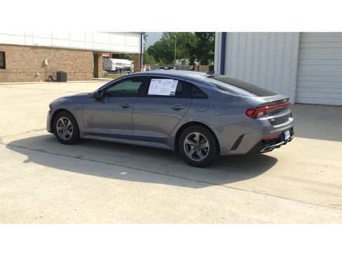 Used 2022 Kia K5 LXS image 6