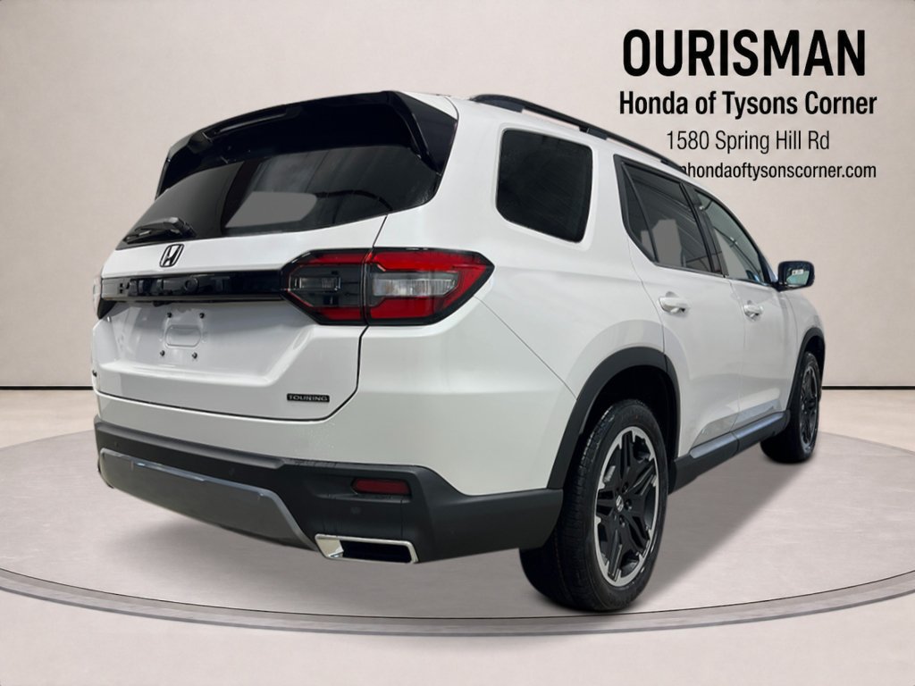 New 2026 Honda Pilot Touring image 3