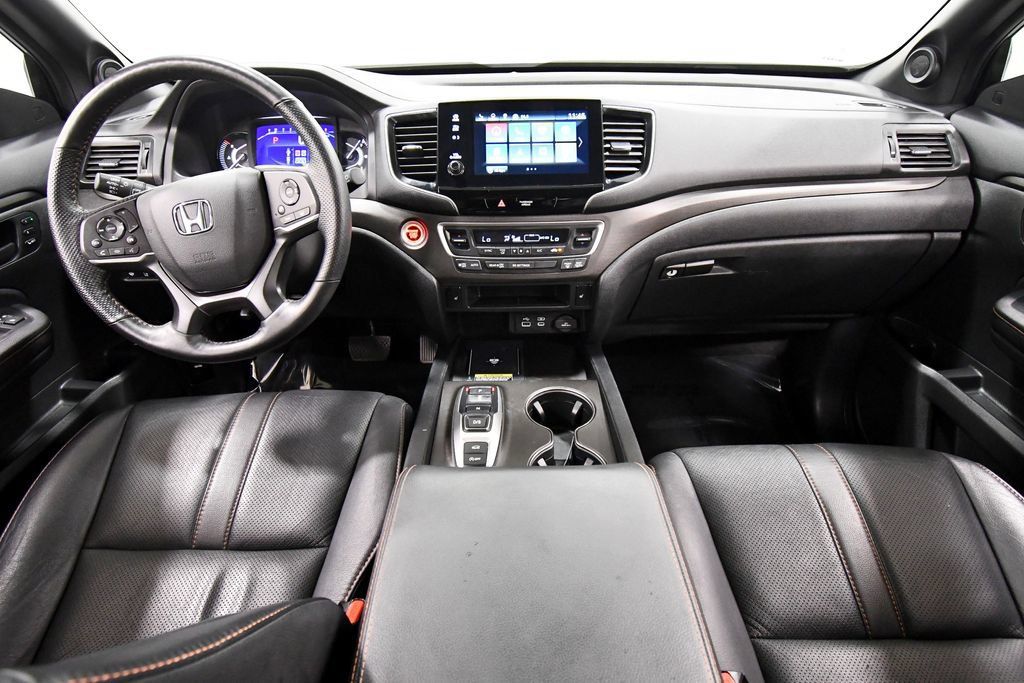 Certified 2024 Honda Passport TrailSport image 3