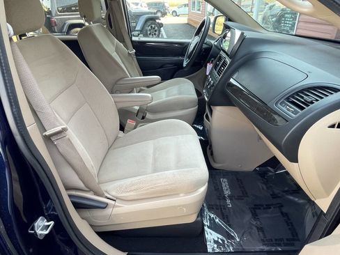 Used 2015 Dodge Grand Caravan SE w/ Quick Order Package 29E SE image 29