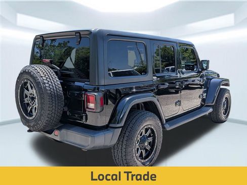 Used 2020 Jeep Wrangler Unlimited Sahara AWD/4WD image 6