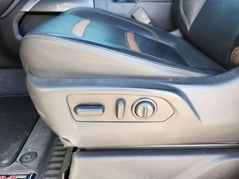 Used 2023 GMC Sierra 2500 AT4 w/ AT4 Preferred Package image 19