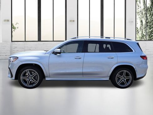 Used 2025 Mercedes-Benz GLS 450 4MATIC w/ AMG Line Exterior image 2