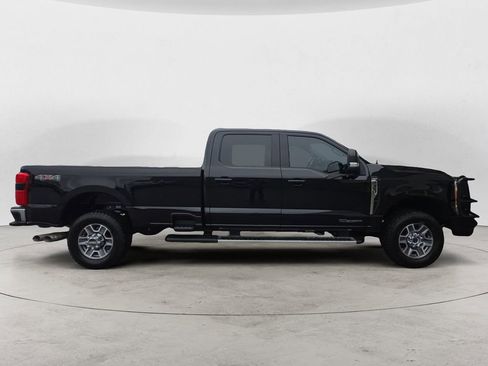 Used 2023 Ford F350 Lariat image 6