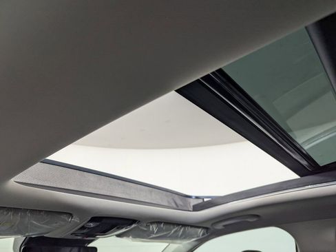 New 2026 Kia Sorento S w/ S Panoramic Sunroof Package image 28