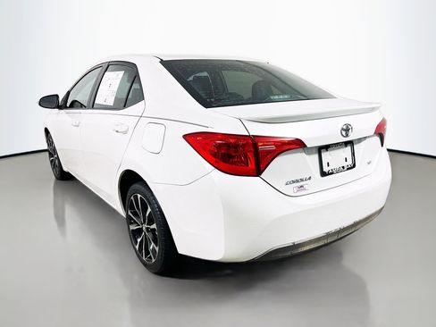Used 2017 Toyota Corolla SE image 8