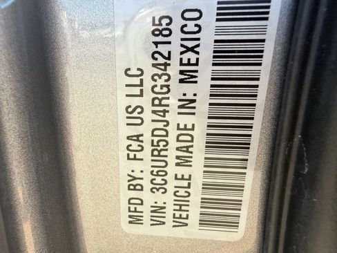 Used 2024 RAM 2500 Big Horn w/ Bed Utility Group image 34