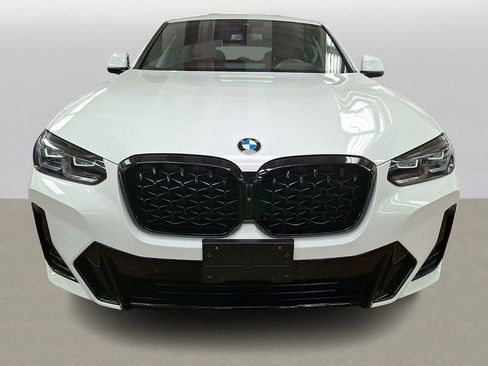 Used 2024 BMW X4 xDrive30i w/ Premium Package image 2