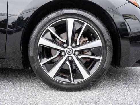 Used 2022 Nissan Maxima SV w/ Floor Mat Group FWD image 39