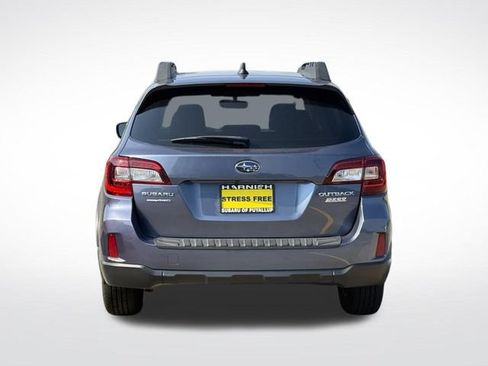 Used 2017 Subaru Outback 2.5i Premium AWD/4WD image 7