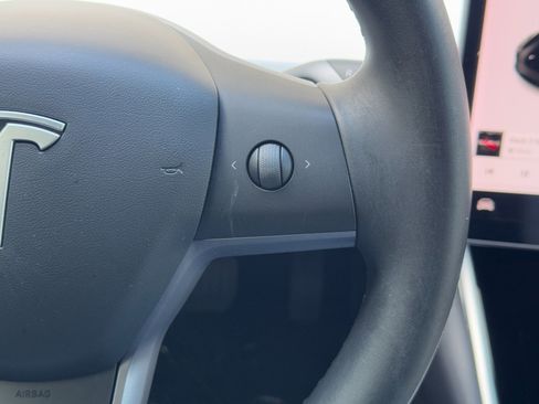Used 2019 Tesla Model 3 Standard Range Plus image 21