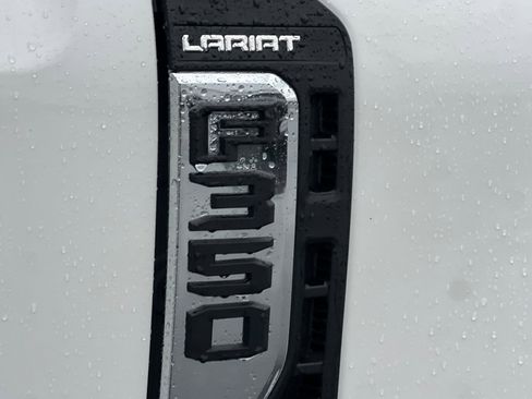Used 2024 Ford F350 Lariat image 27