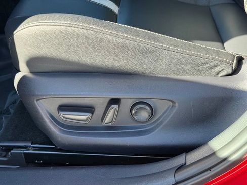 Used 2025 Toyota Camry SE FWD image 19