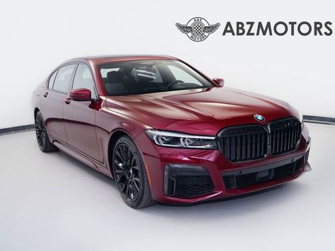 Used 2020 BMW 750i xDrive AWD/4WD image 1