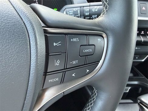 Used 2020 Lexus UX 250h w/ Premium Package image 19