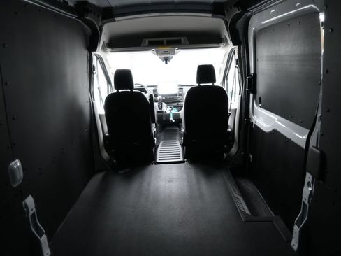 New 2026 Ford Transit 250 148 Medium Roof Extended AWD w/ Load Area Protection Package image 31
