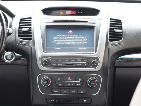 Used 2014 Kia Sorento SX w/ 3rd Row Package AWD/4WD image 20