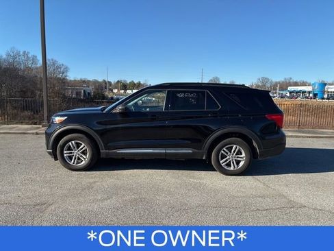 Used 2023 Ford Explorer XLT w/ Equipment Group 202A image 6