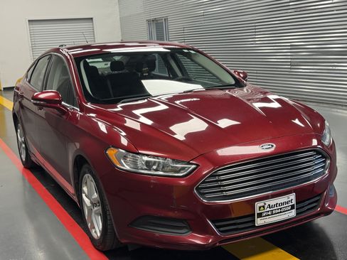Used 2016 Ford Fusion SE FWD image 7