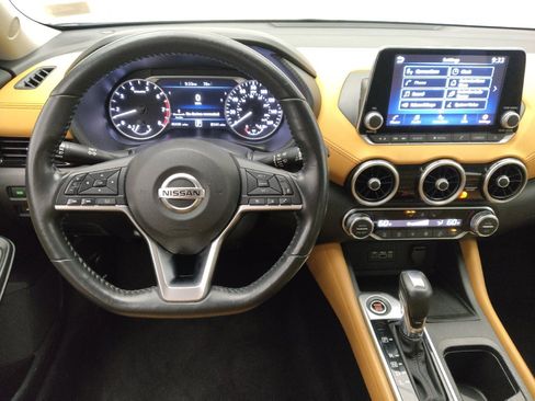 Used 2022 Nissan Sentra SV w/ SV Premium Package FWD image 22