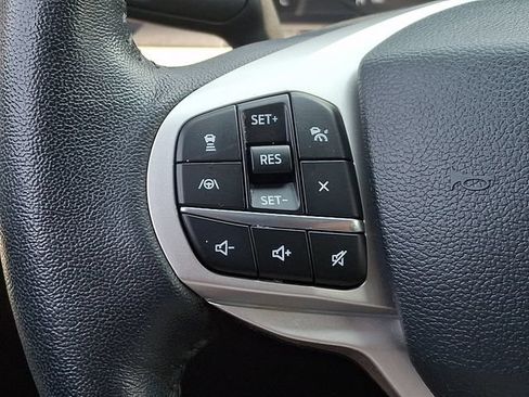 Certified 2023 Ford Explorer XLT w/ Equipment Group 202A AWD/4WD image 28