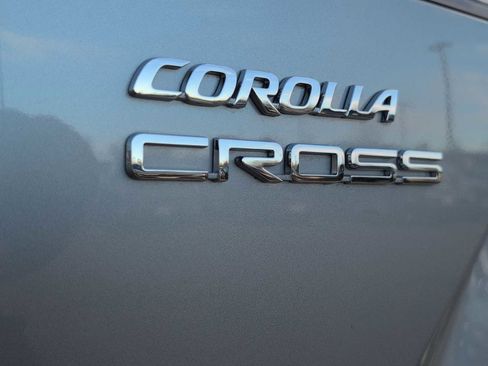 Used 2024 Toyota Corolla Cross LE image 13