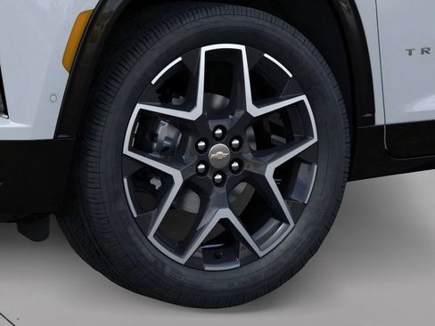 New 2026 Chevrolet Traverse High Country w/ LPO, Floor Liner Package AWD/4WD image 10
