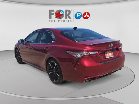 Used 2018 Toyota Camry XSE w/ Driver Assist Package FWD image 3
