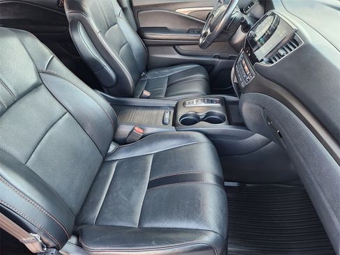 Used 2022 Honda Pilot TrailSport image 10