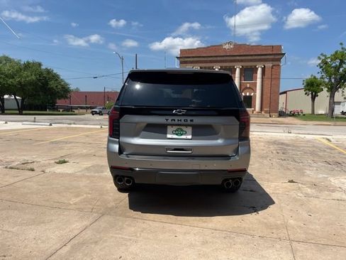Used 2025 Chevrolet Tahoe Z71 AWD/4WD image 4