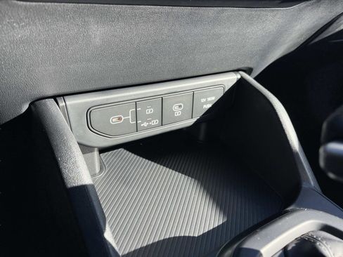 New 2025 Kia K4 LXS FWD image 28