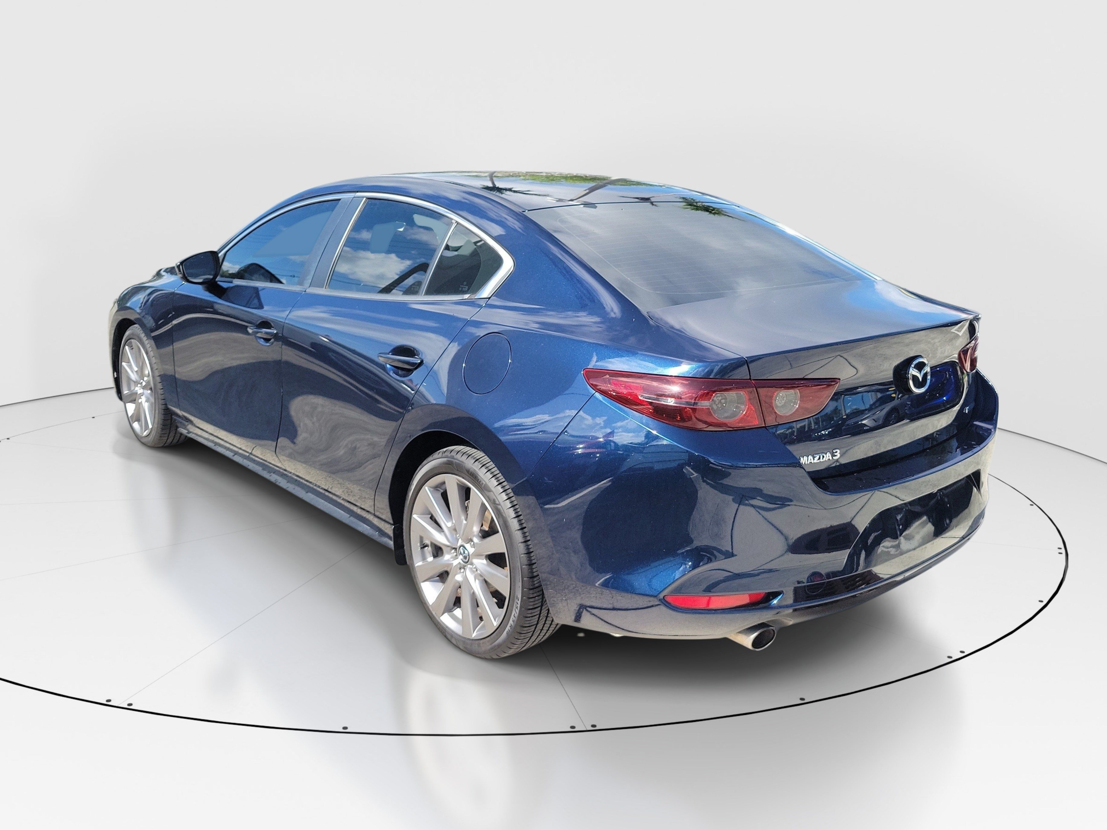 Used 2020 MAZDA MAZDA3 Sedan w/ Select Package FWD image 5