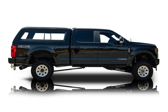 Used 2020 Ford F250 4x4 Crew Cab Super Duty image 2