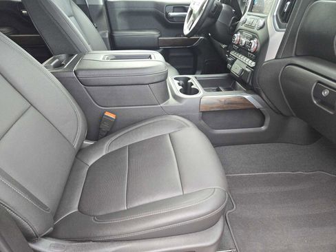Used 2021 GMC Sierra 1500 SLT image 15