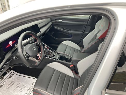 Used 2023 Volkswagen GTI Autobahn image 9