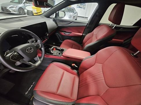 Used 2025 Lexus NX 350 AWD w/ Premium Package image 10