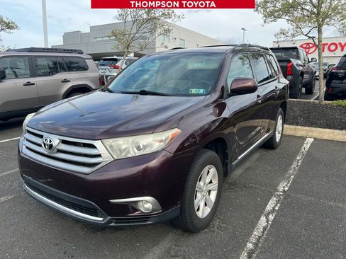 Used 2013 Toyota Highlander Plus image 1