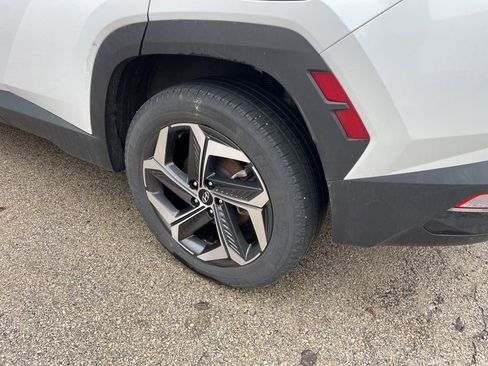 Used 2022 Hyundai Tucson SEL w/ Convenience + Premium Package image 4