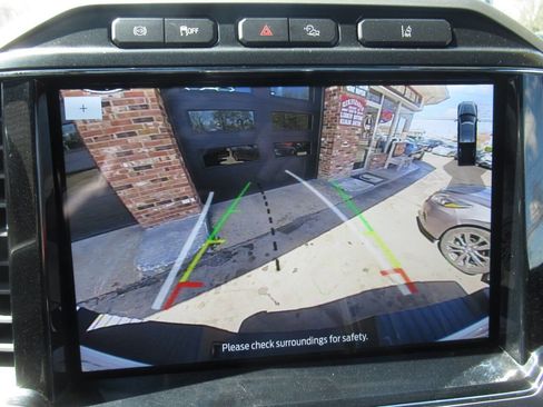 Used 2022 Ford F350 Lariat w/ Tremor Off-Road Package image 29