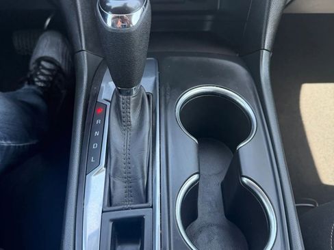 Used 2021 Chevrolet Equinox LS w/ LS Convenience Package image 23