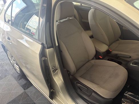 Used 2014 Volkswagen Jetta S FWD image 19