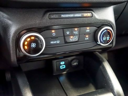 Used 2022 Ford Escape SE AWD/4WD image 23