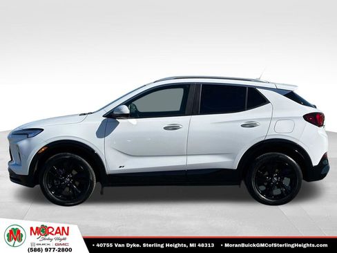 Certified 2025 Buick Encore GX Sport Touring w/ Comfort Package AWD/4WD image 2