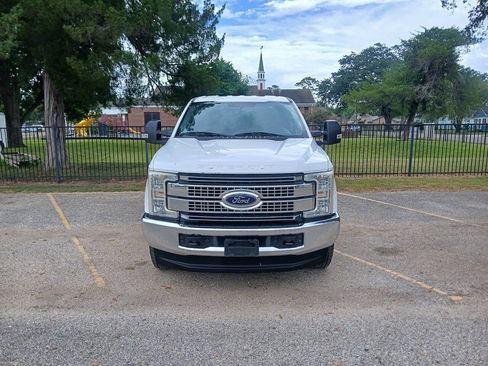 Used 2017 Ford F250 XL w/ Power Equipment Group AWD/4WD image 11