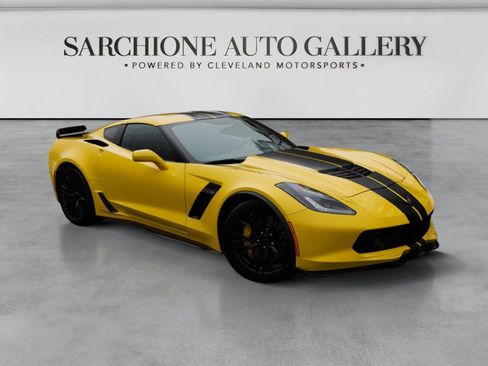 Used 2019 Chevrolet Corvette Z06 RWD image 3