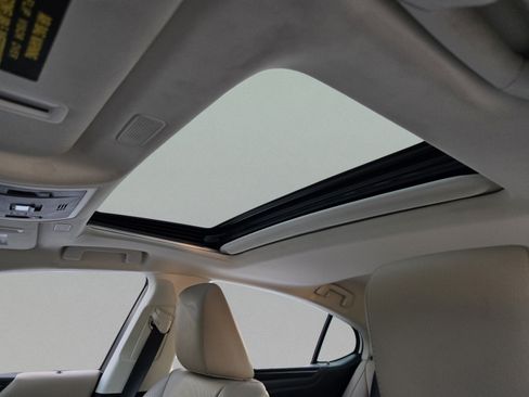 Certified 2021 Lexus ES 350 w/ Premium Package FWD image 11