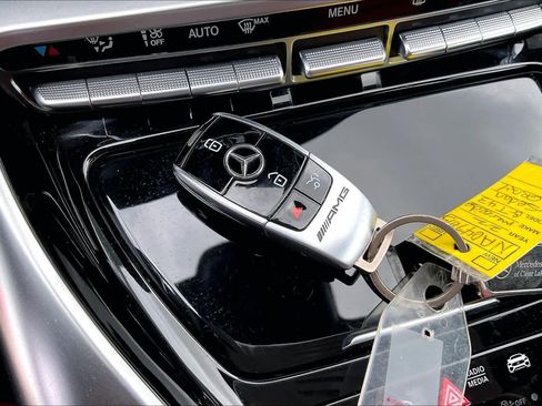 Used 2022 Mercedes-Benz AMG GT 43 image 15