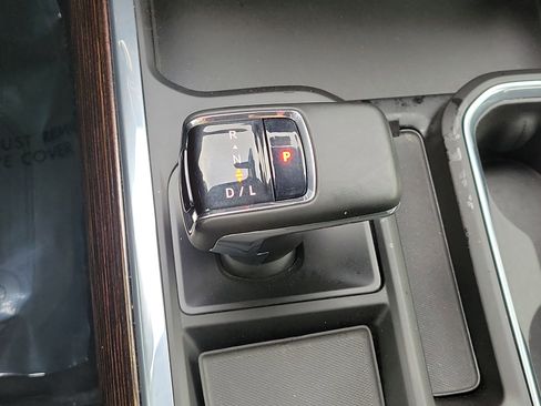 Used 2023 GMC Sierra 1500 Elevation image 24